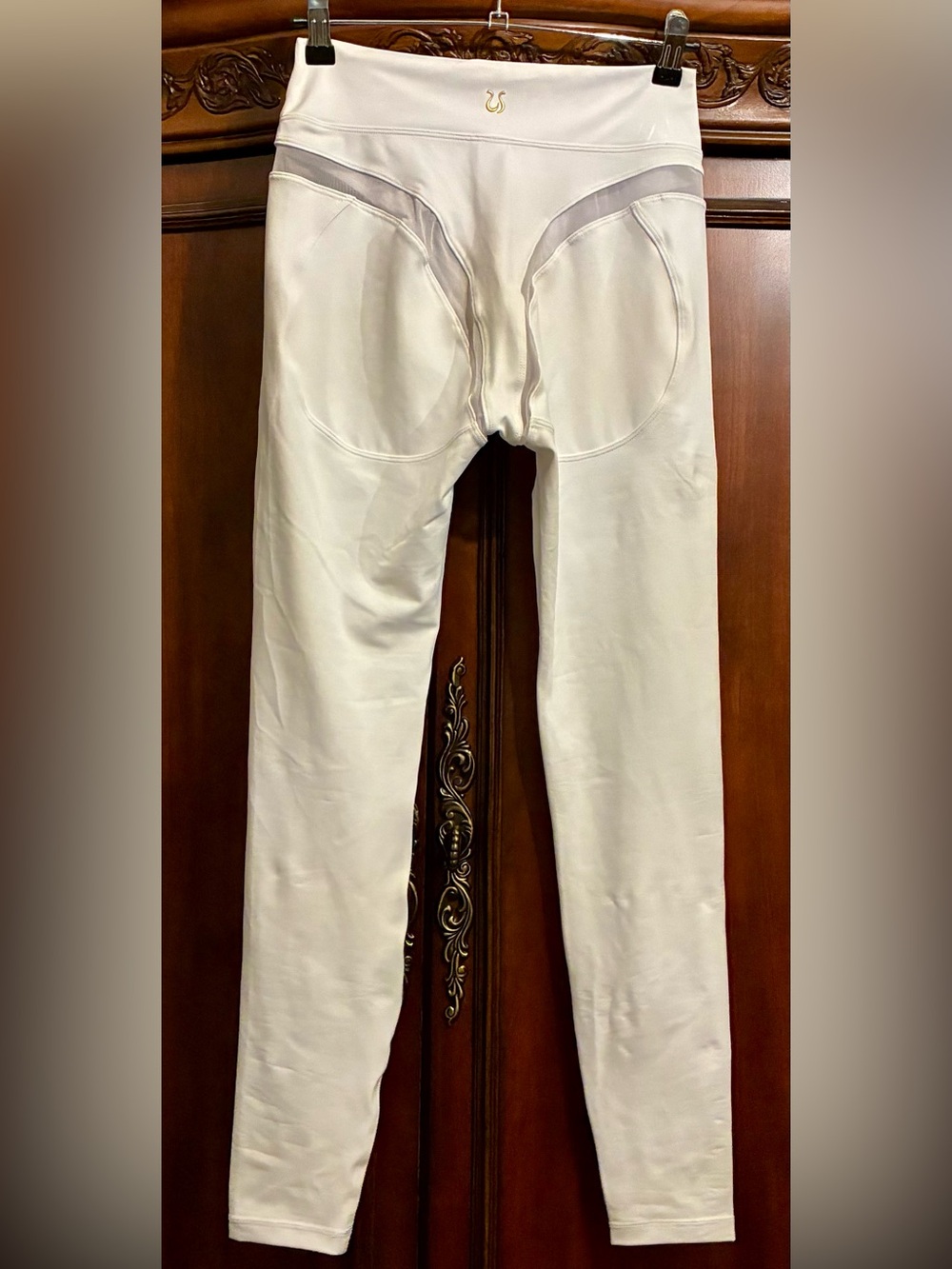 Zasuwa White Women’s Performance Activewear Leggings - Lightweight Stretch Pants